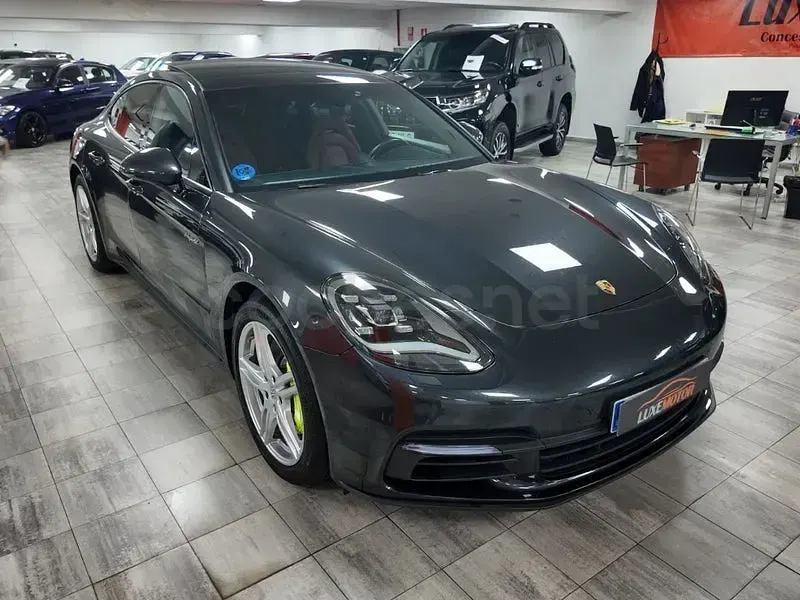 Usado Porsche Panamera 4 462 CV (339 kW) 2017 Gris / plata Berlina