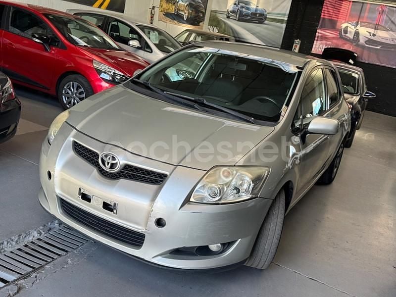 Usado Toyota Auris Luna 126 CV (92 kW) 2009 Gris / plata Utilitario