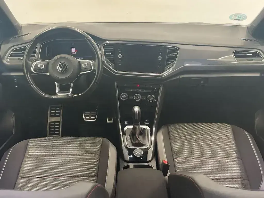 Usado VW T-Roc Sportline 150 CV (110 kW) 2021 Gris SUV