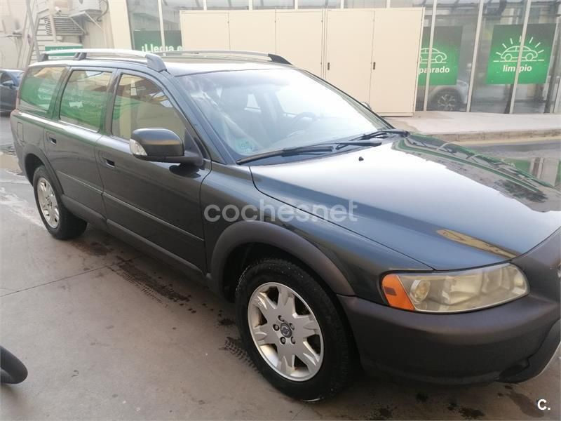 Verde Usado 2007 Volvo XC70 Summum SUV | 4250 € - Imagen 1/4