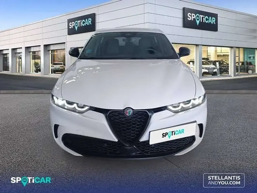 Usado Alfa Romeo Tonale Sprint 131 CV (96 kW) 2024 Gris SUV