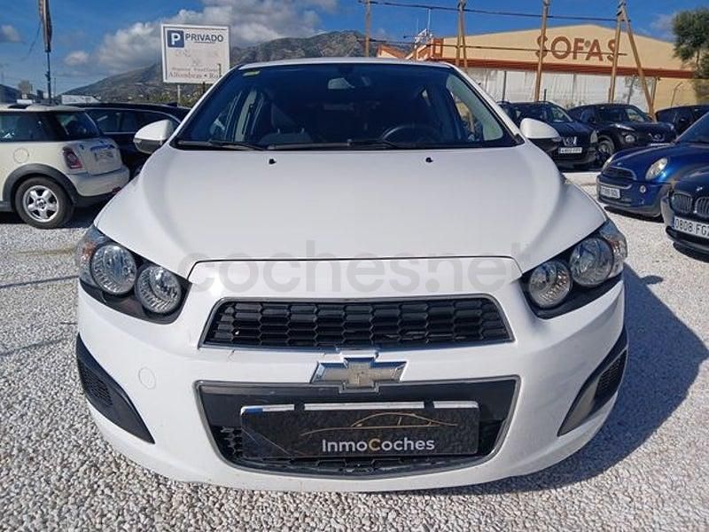 Usado Chevrolet Aveo LT 100 CV (73 kW) 2014 Blanco Berlina