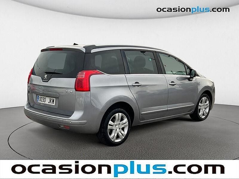 Usado Peugeot 5008 Style 120 CV (88 kW) 2015 Gris Monovolumen
