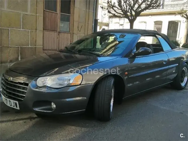 Usado Chrysler Sebring Cabriolet Touring 141 CV (103 kW) 2005 Negro Descapotable
