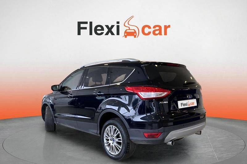 Usado Ford Kuga Titanium 141 CV (103 kW) 2013 Negro SUV