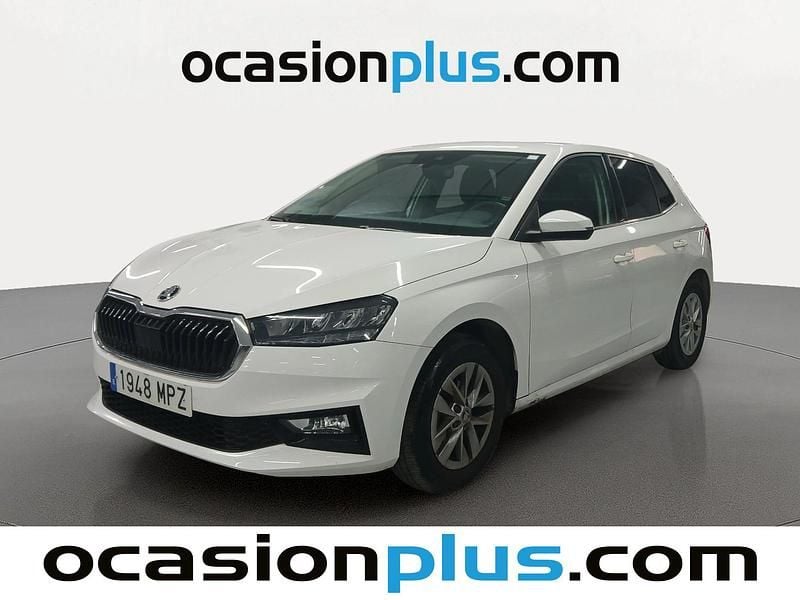 Blanco Usado 2024 Skoda Fabia Selection Utilitario | 14.728 € (Super precio) - Imagen 1/4