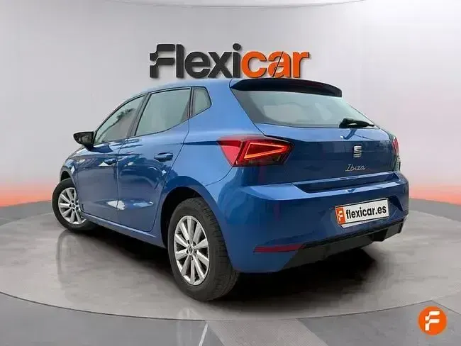 Usado Seat Ibiza Style 80 CV (58 kW) 2023 Azul Utilitario