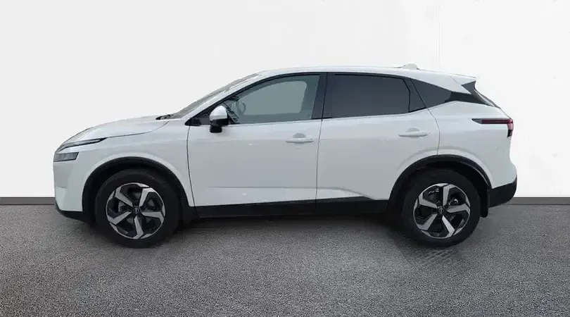 Usado Nissan Qashqai N-Connecta 158 CV (116 kW) 2023 Sapporo white (sólido) SUV