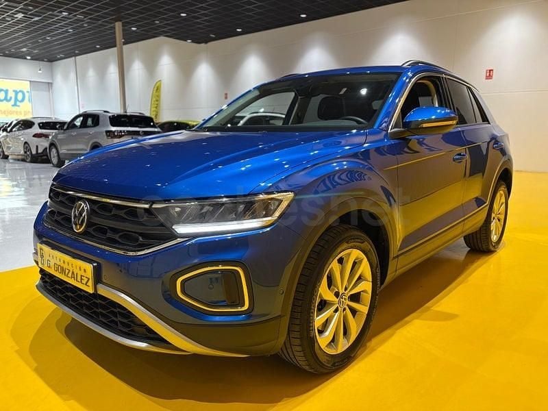 Usado VW T-Roc Life 150 CV (110 kW) 2025 Azul SUV