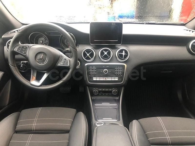 Usado Mercedes A200 136 CV (100 kW) 2017 Blanco Berlina