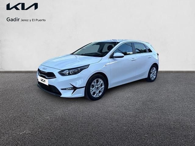 Sedán Usado 2024 Kia Ceed Berlina | 17.990 € (Buen precio) - Imagen 1/1