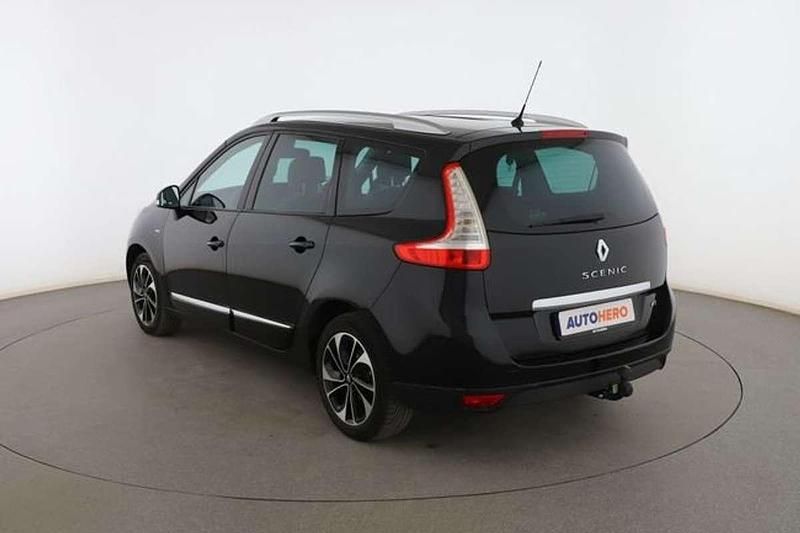 Usado Renault Scénic III Bose Edition 111 CV (81 kW) 2015 Negro Monovolumen
