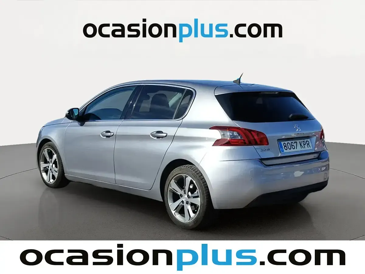 Usado Peugeot 308 Allure 130 CV (95 kW) 2018 Gris