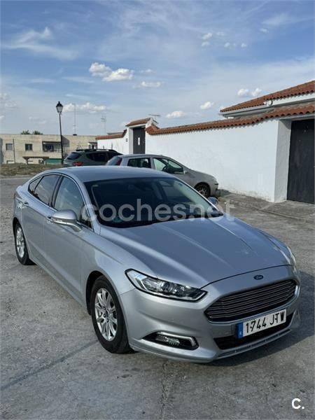 Gris / plata Usado 2016 Ford Mondeo Trend Berlina | 9500 € (Precio justo) - Imagen 1/4