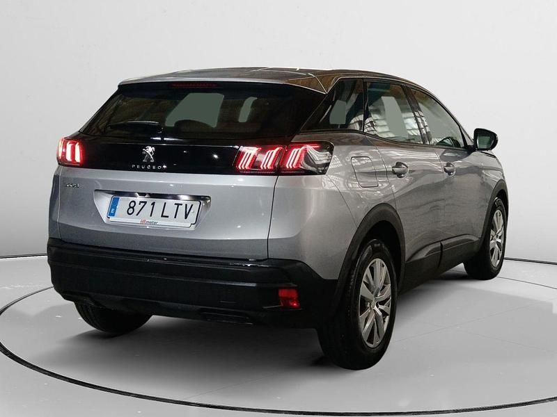 Usado Peugeot 3008 Active 131 CV (96 kW) 2021 Gris SUV