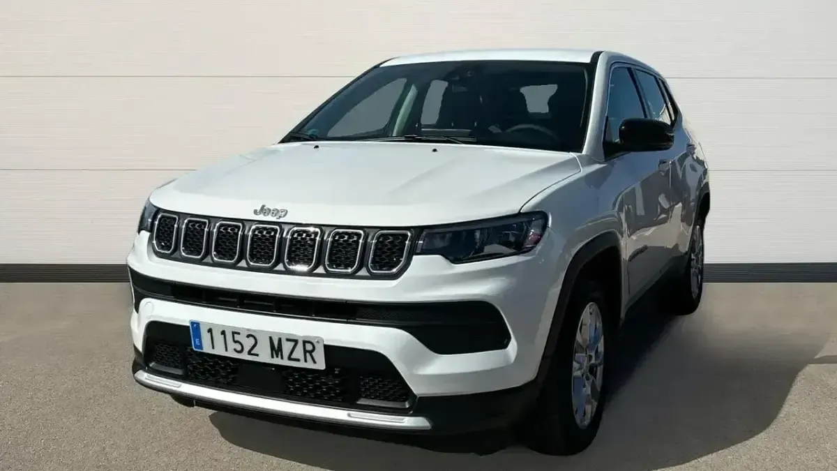 Käytetty Jeep Compass Altitude 130 HP (95 kW) 2025 Valkoinen Katumaasturi
