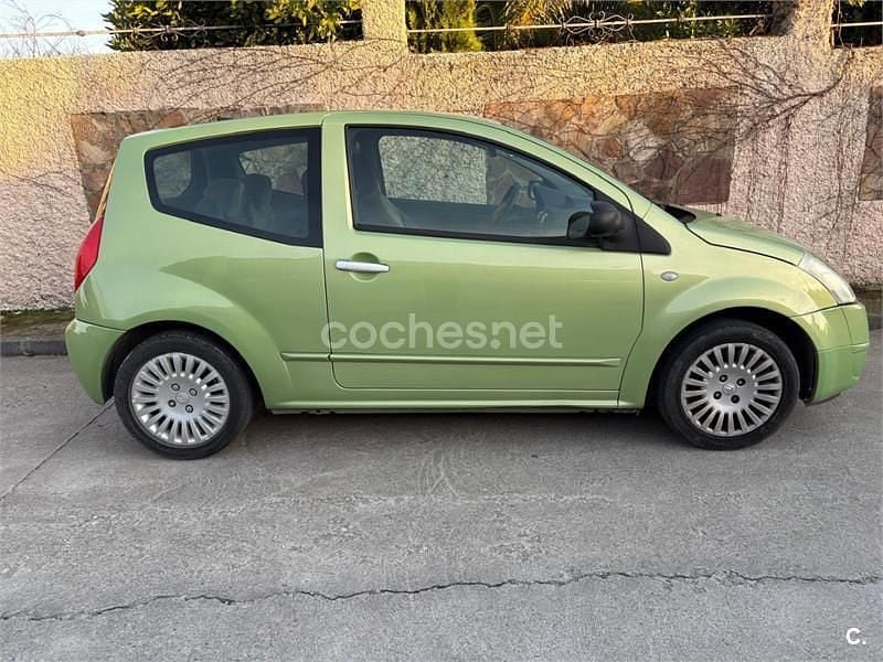 Usado Citroën C2 75 CV (55 kW) 2004 Verde Utilitario