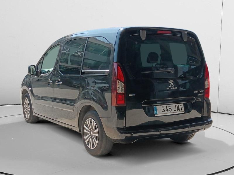 Usado Peugeot Partner Tepee Active 99 CV (72 kW) 2016 Monovolumen