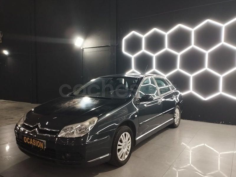 Usado Citroën C5 Exclusive 138 CV (101 kW) 2006 Azul Berlina