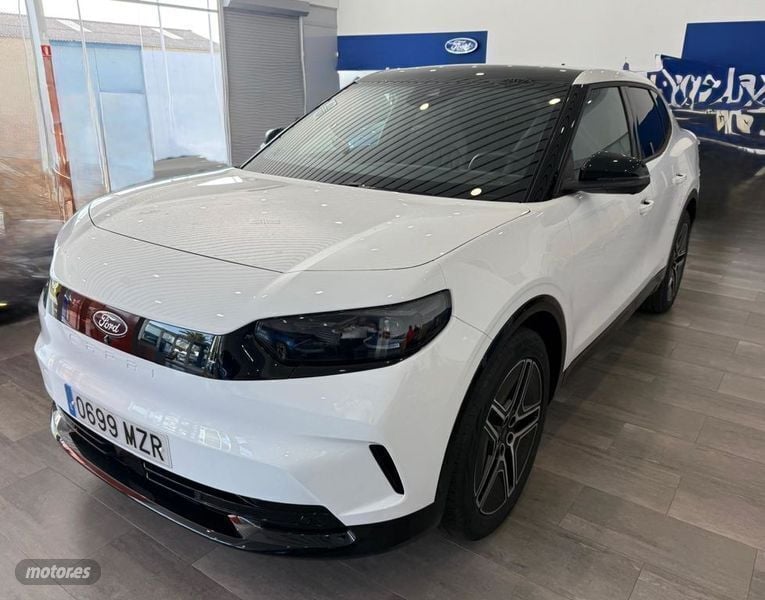 Blanco Nuevo 2025 Ford Capri Premium SUV | 42.200 € (Precio justo) - Imagen 1/1