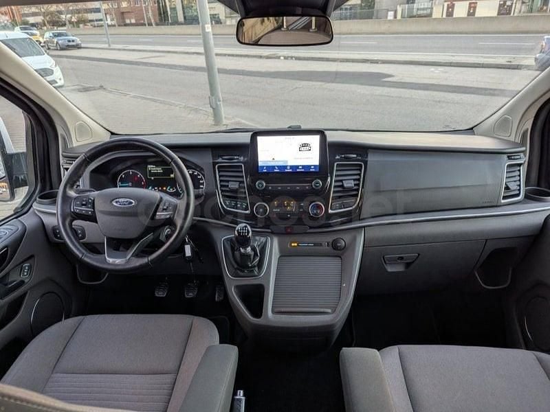 Usado Ford Tourneo Titanium 185 CV (136 kW) 2022 Blanco Monovolumen