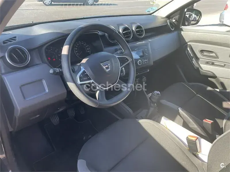 Usado Dacia Duster 130 CV (95 kW) 2020 Gris / plata SUV