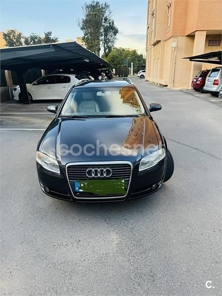 Usado Audi A4 140 CV (102 kW) 2007 Gris / plata Familiar