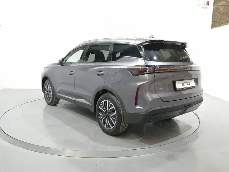 Nuevo Ebro s700 Luxury 224 CV (164 kW) 2026 Gris / plata SUV