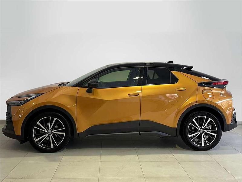 Usado Toyota C-HR 140 CV (102 kW) 2025 SUV