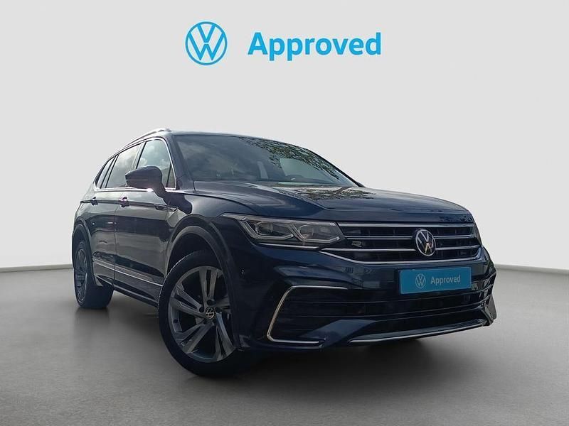 Usado VW Tiguan R-line 150 CV (110 kW) 2023 Azul SUV