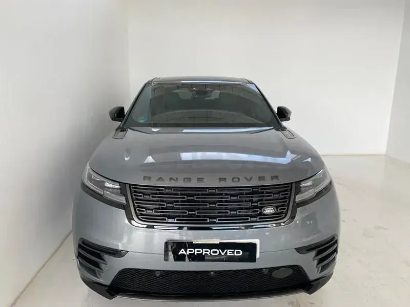 Usado Land Rover Range Rover Velar SE Dynamic 404 CV (297 kW) 2025 Gris / plata SUV