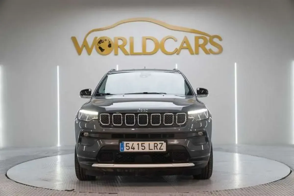 Usado Jeep Compass Limited 150 CV (110 kW) 2021 Negro SUV