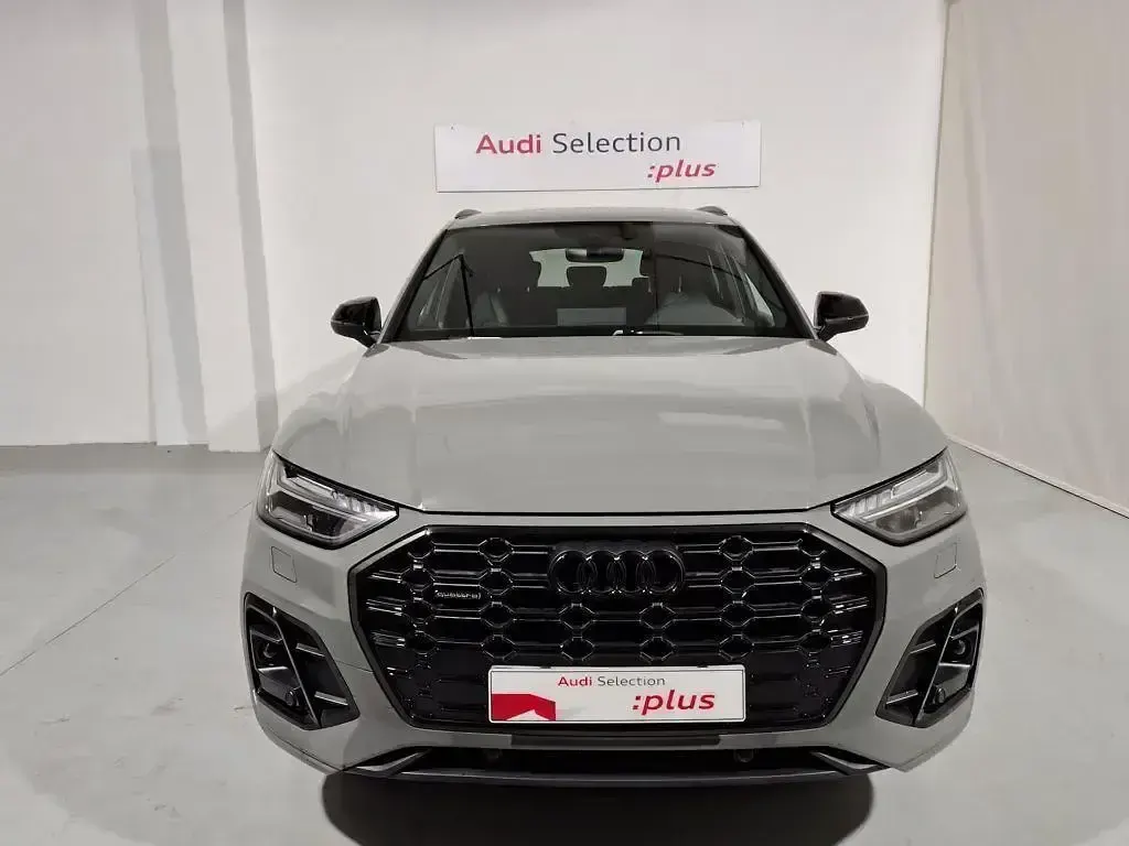 Usado Audi Q5 204 CV (150 kW) 2022 Gris / plata SUV