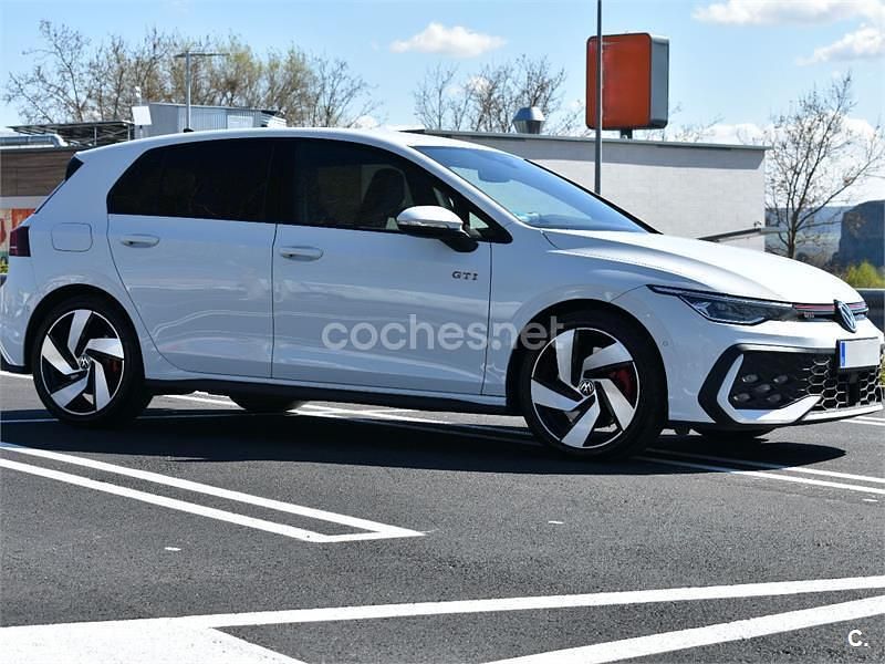 Usado VW Golf VIII GTI 265 CV (194 kW) 2024 Blanco Berlina