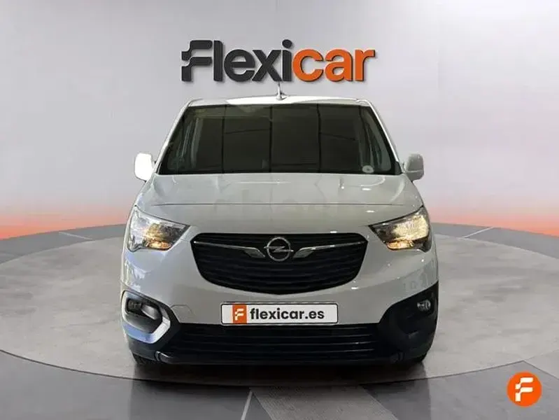 Usado Opel Combo Life Selective 100 CV (73 kW) 2019 Blanco Monovolumen