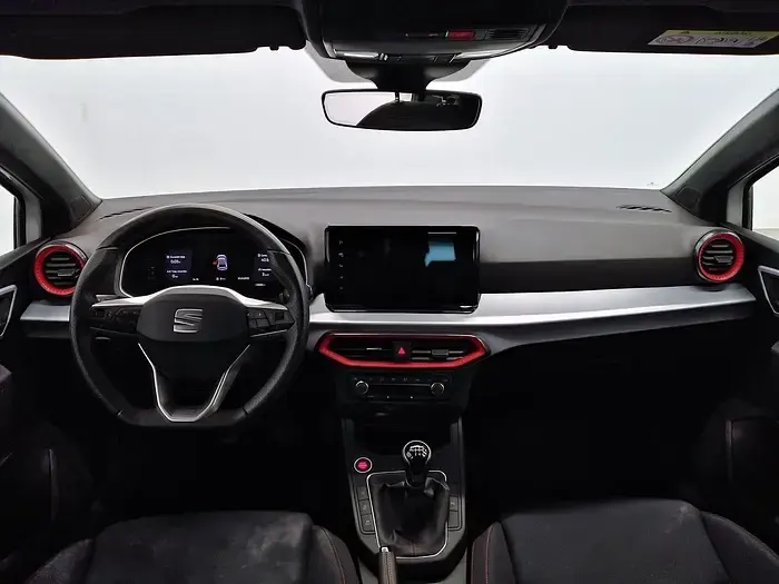 Usado Seat Ibiza FR 115 CV (84 kW) 2025 Blanco Utilitario
