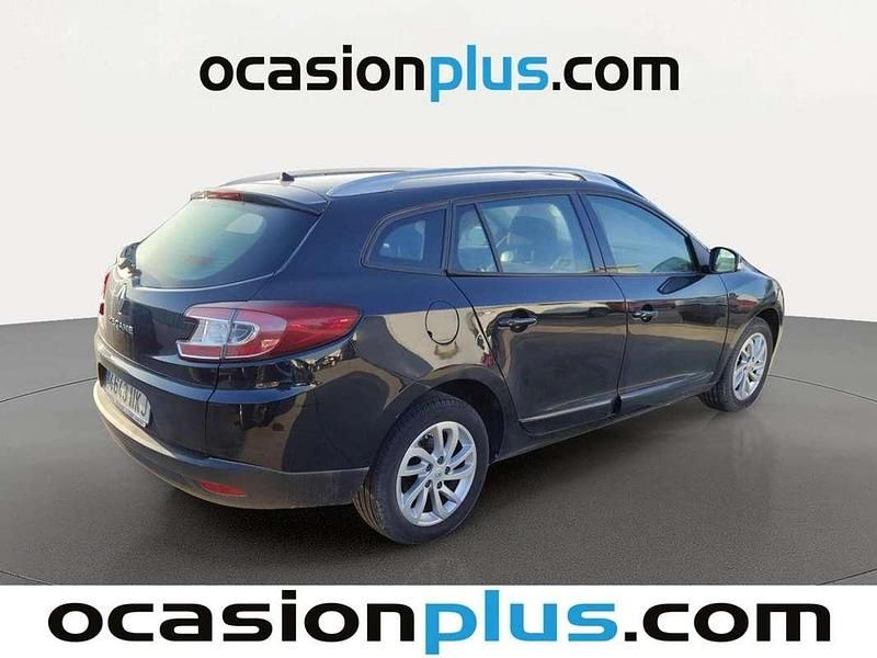 Usado Renault Mégane GrandTour Dynamique 116 CV (85 kW) 2012 Negro Familiar