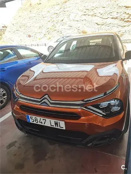 Usado Citroën C4 Feel 130 CV (95 kW) 2022 Naranja Berlina