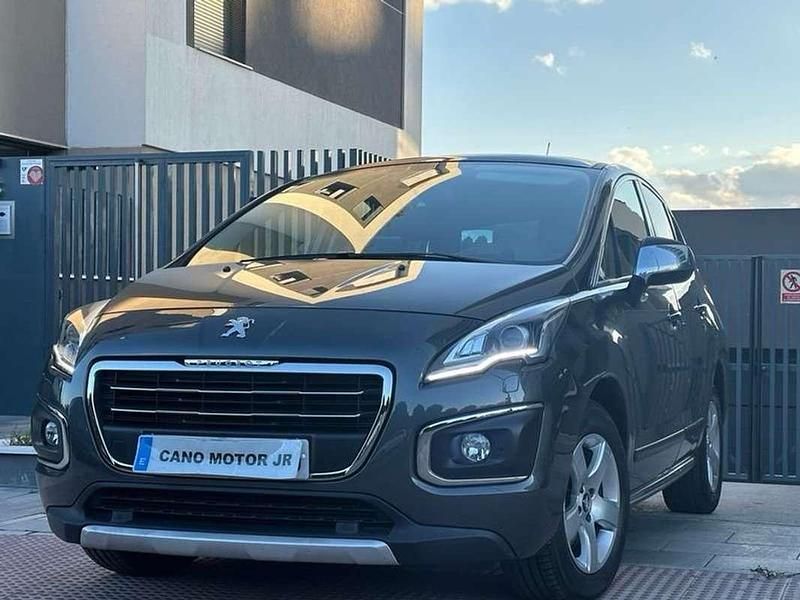 Usado Peugeot 3008 156 CV (114 kW) 2014 Gris Familiar