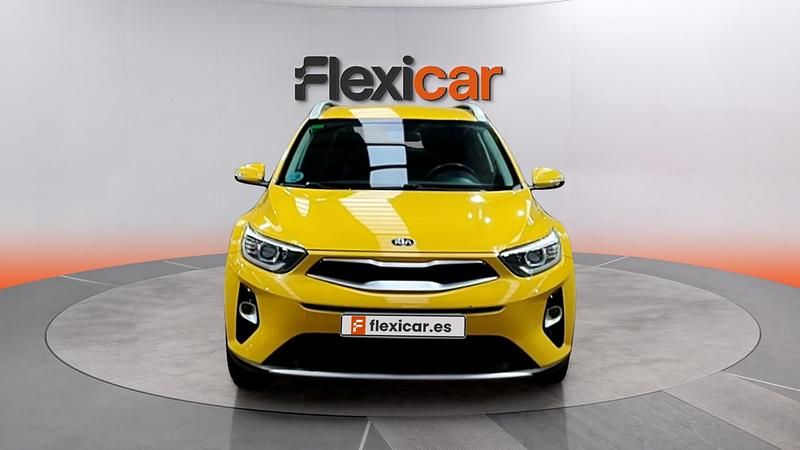 Usado Kia Stonic 84 CV (61 kW) 2018 Amarillo SUV