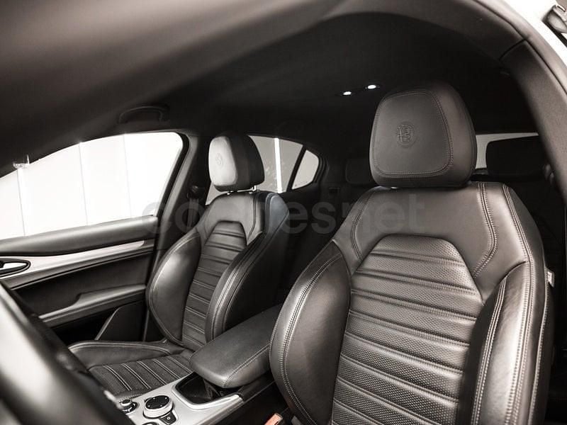 Usado Alfa Romeo Stelvio Veloce 210 CV (154 kW) 2023 Blanco SUV