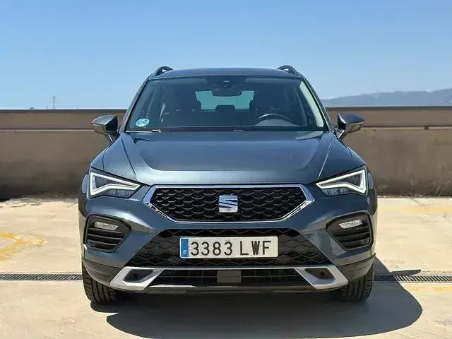 Usado Seat Ateca Style 150 CV (110 kW) 2022 Gris SUV