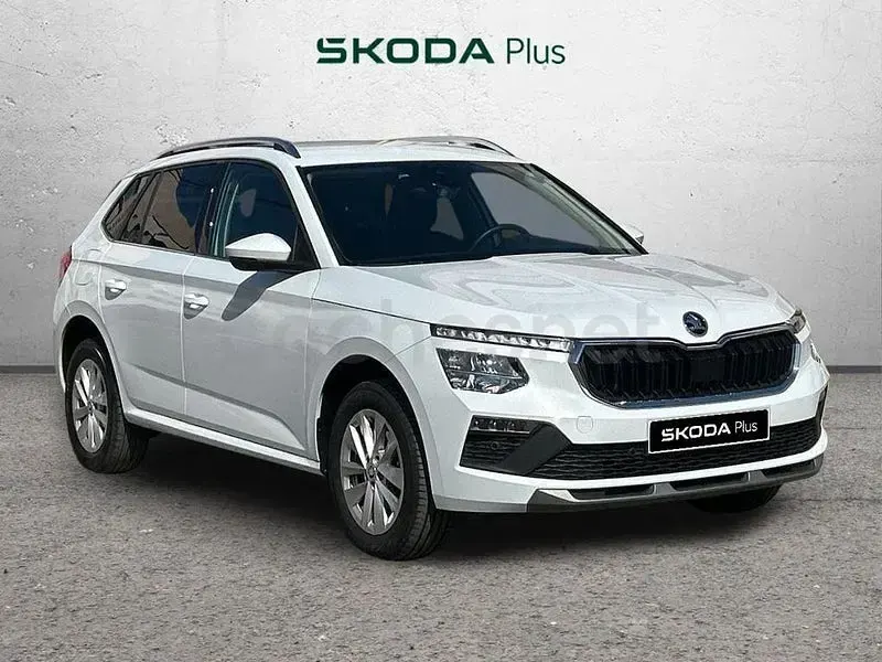Usado Skoda Kamiq Selection 116 CV (85 kW) 2024 Blanco SUV