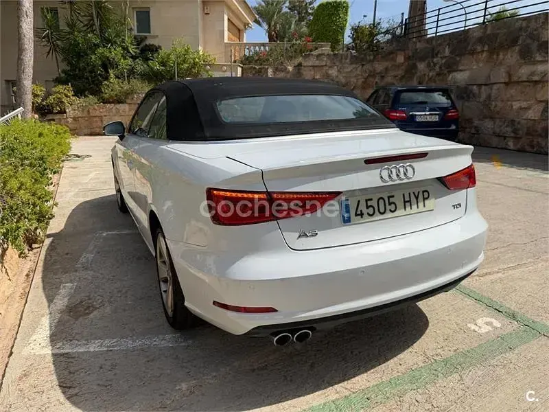 Usado Audi A3 Cabriolet Ambition 150 CV (110 kW) 2014 Blanco Descapotable