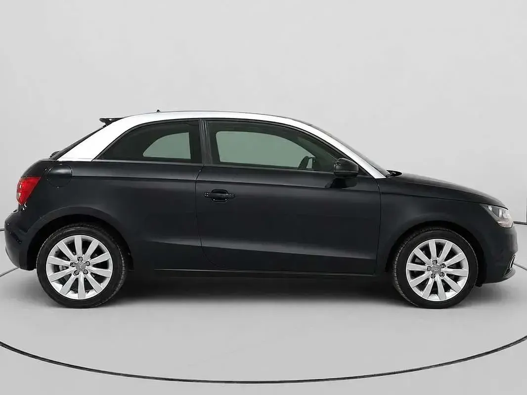 Usado Audi A1 Ambition 105 CV (77 kW) 2011 Negro Utilitario
