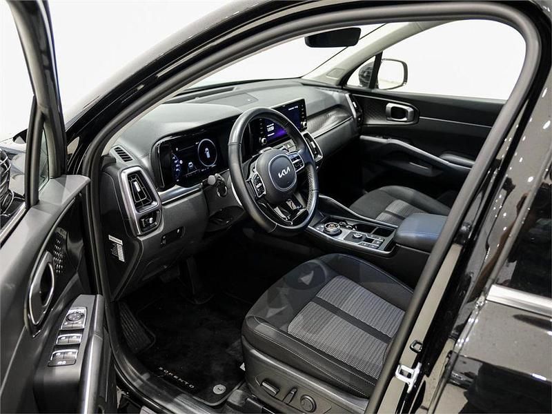 Usado Kia Sorento 230 CV (169 kW) 2022 Negro SUV