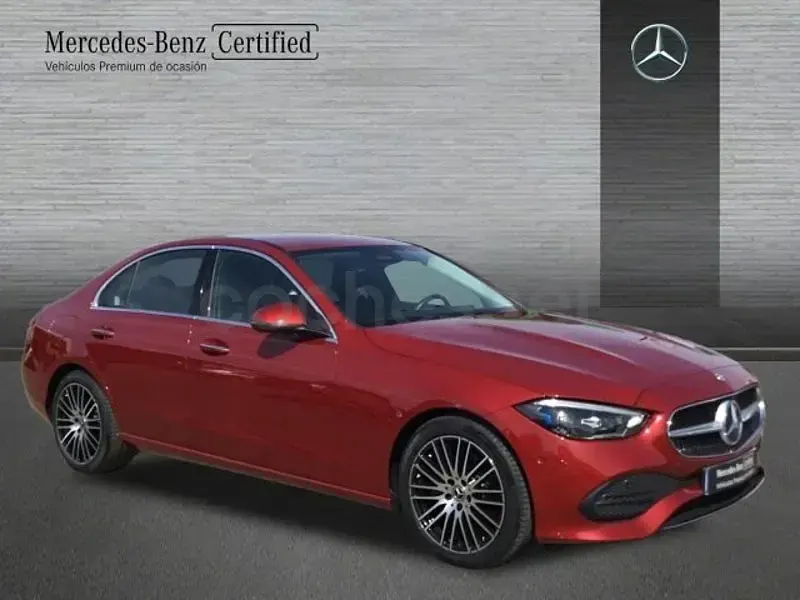 Usado Mercedes C220 200 CV (147 kW) 2023 Rojo Berlina