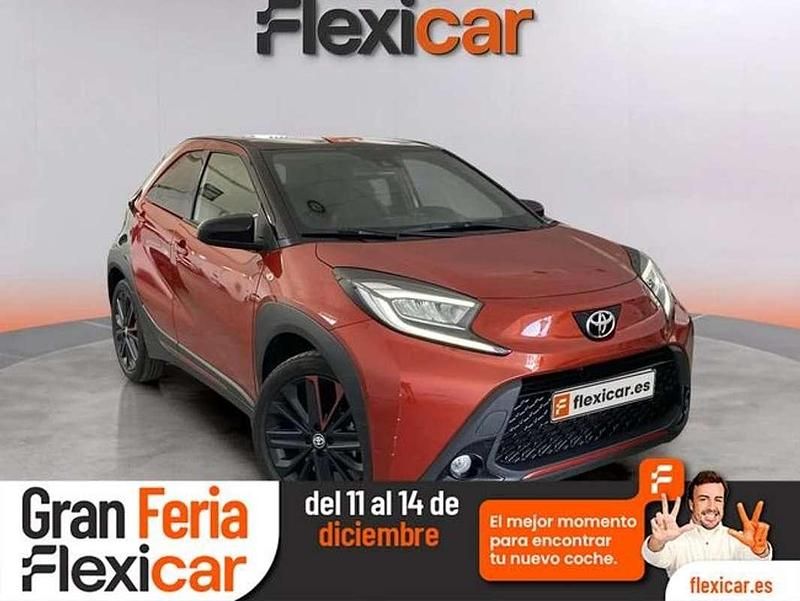 Burdeos Usado 2023 Toyota Aygo Utilitario | 14.690 € (Precio justo) - Imagen 1/4