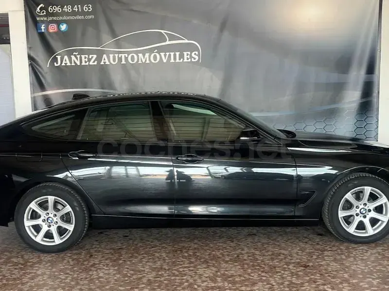 Usado BMW 318 143 CV (105 kW) 2015 Negro Berlina