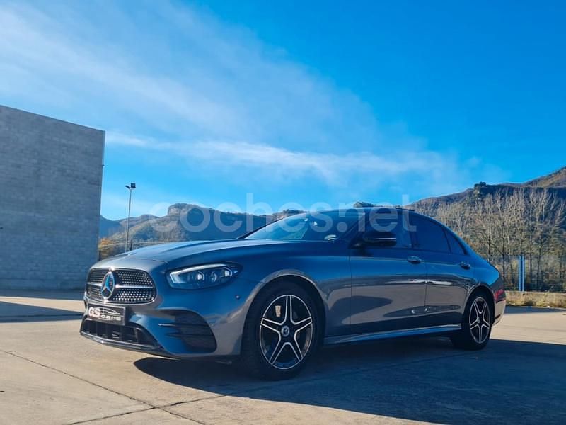 Usado Mercedes E200 197 CV (144 kW) 2022 Gris / plata Berlina